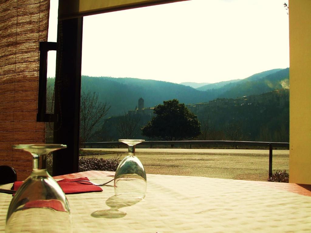 Mont-rock Guest house *